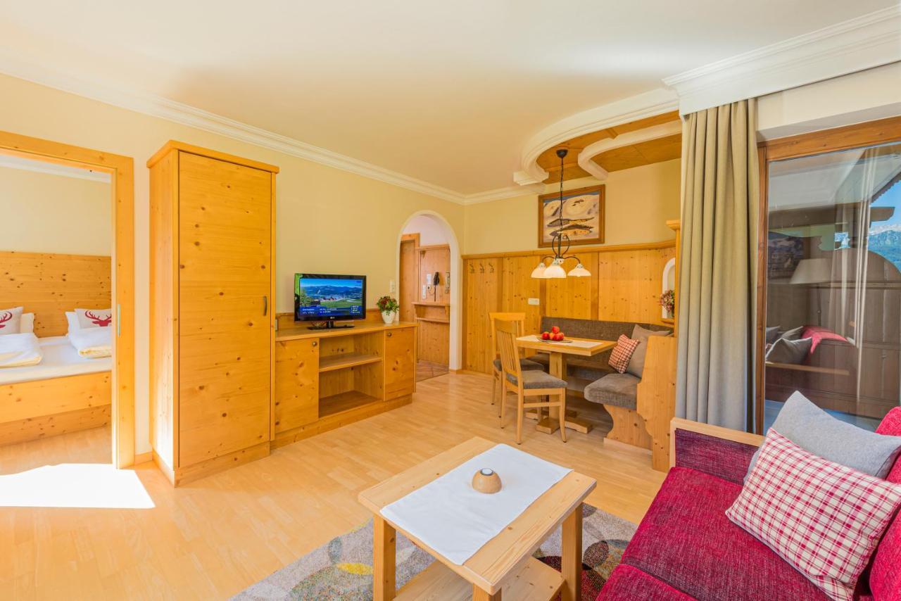 Apartments Tirolerhaus เคิสเซน ภายนอก รูปภาพ