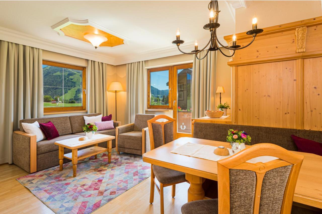 Apartments Tirolerhaus เคิสเซน ภายนอก รูปภาพ