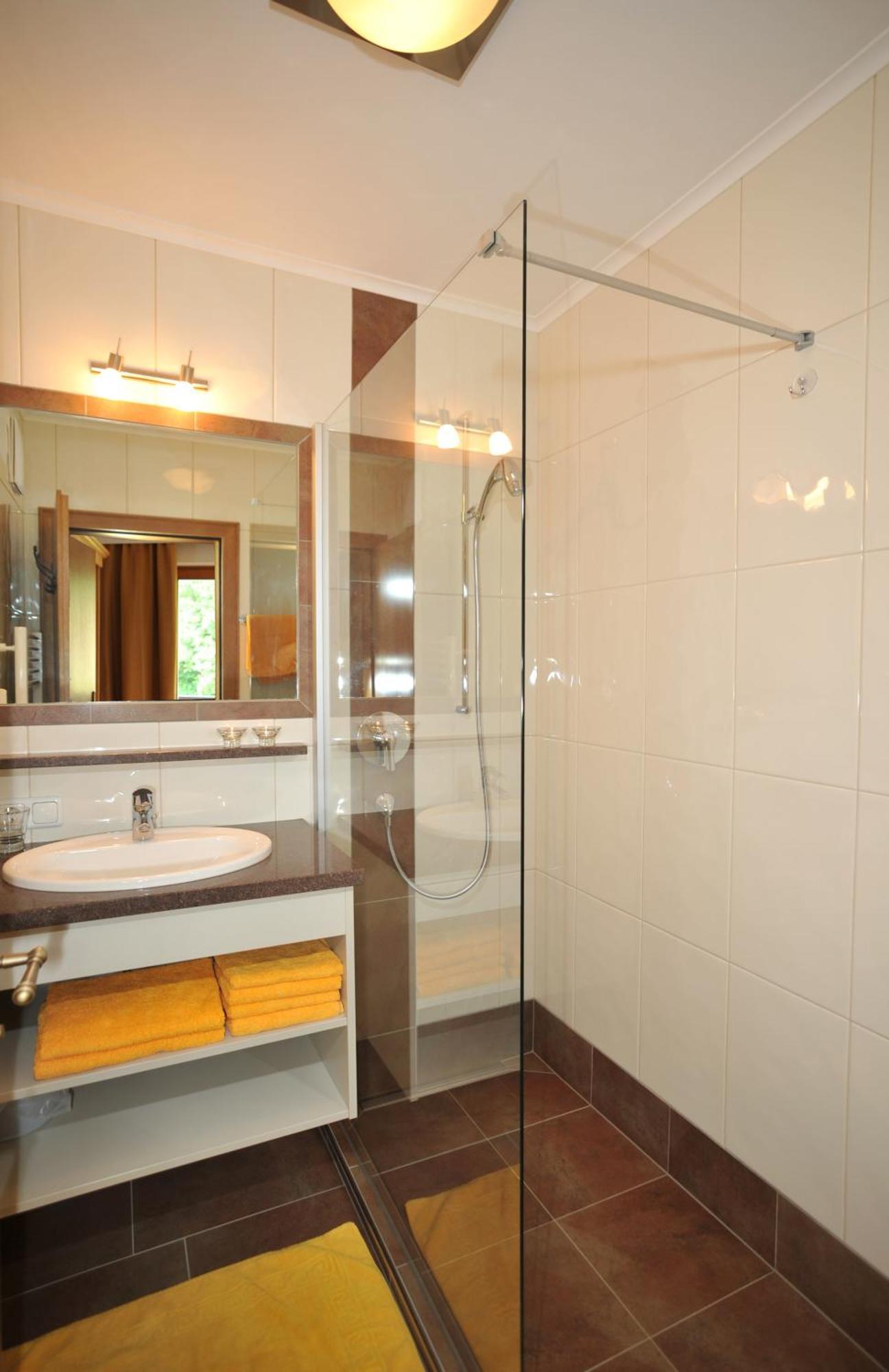 Apartments Tirolerhaus เคิสเซน ภายนอก รูปภาพ