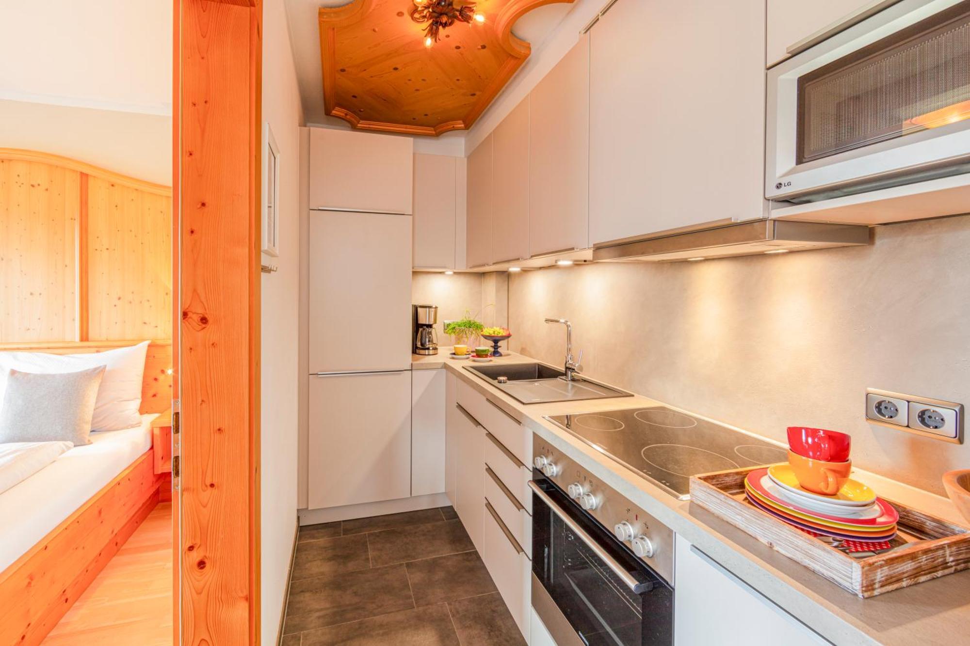 Apartments Tirolerhaus เคิสเซน ภายนอก รูปภาพ