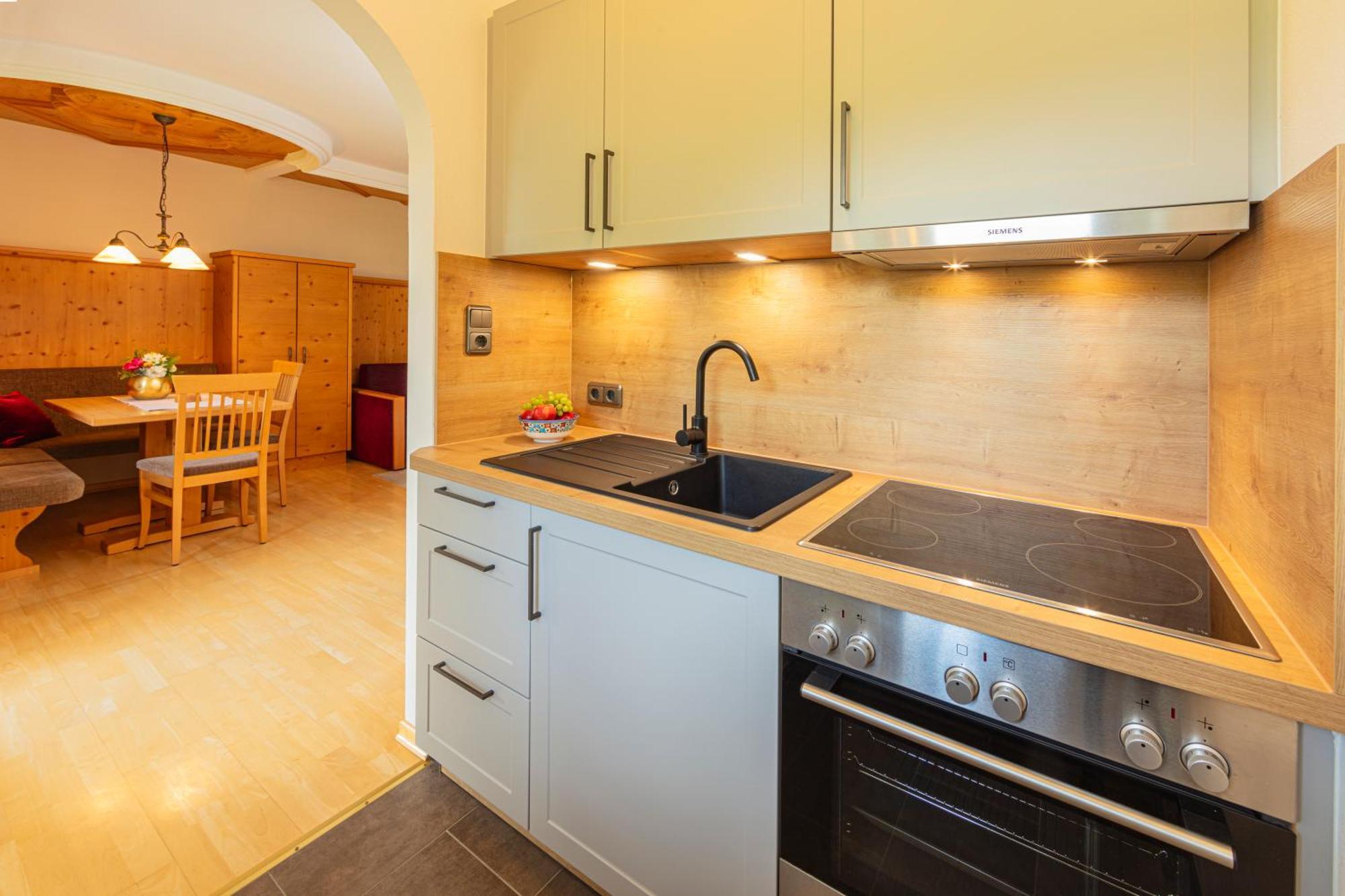 Apartments Tirolerhaus เคิสเซน ภายนอก รูปภาพ